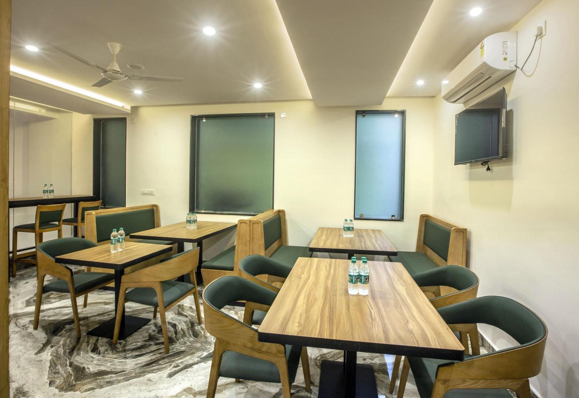 Hotel Sterling Plaza- Bangalore International Airport Dod Jala Zewnętrze zdjęcie