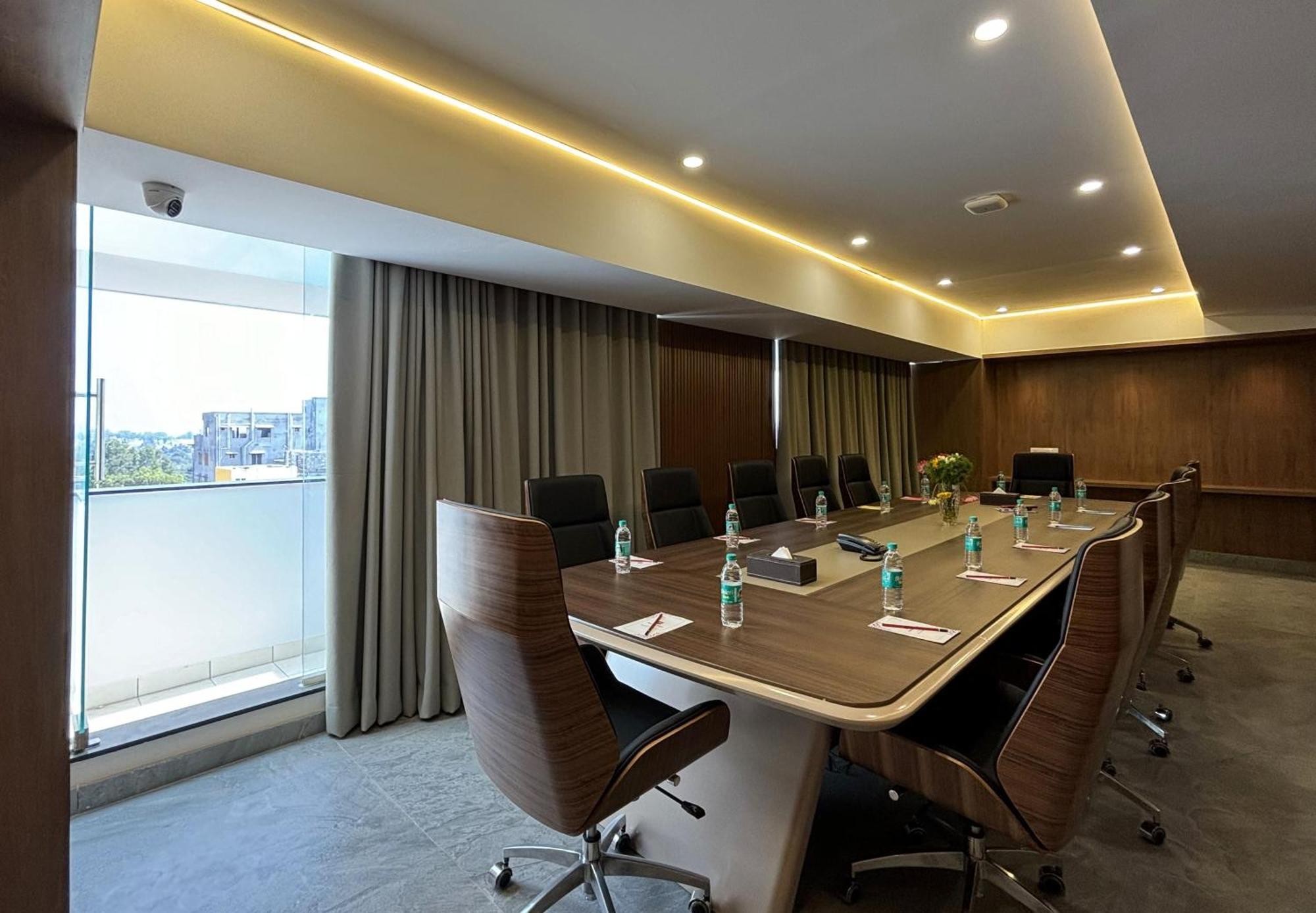 Hotel Sterling Plaza- Bangalore International Airport Dod Jala Zewnętrze zdjęcie