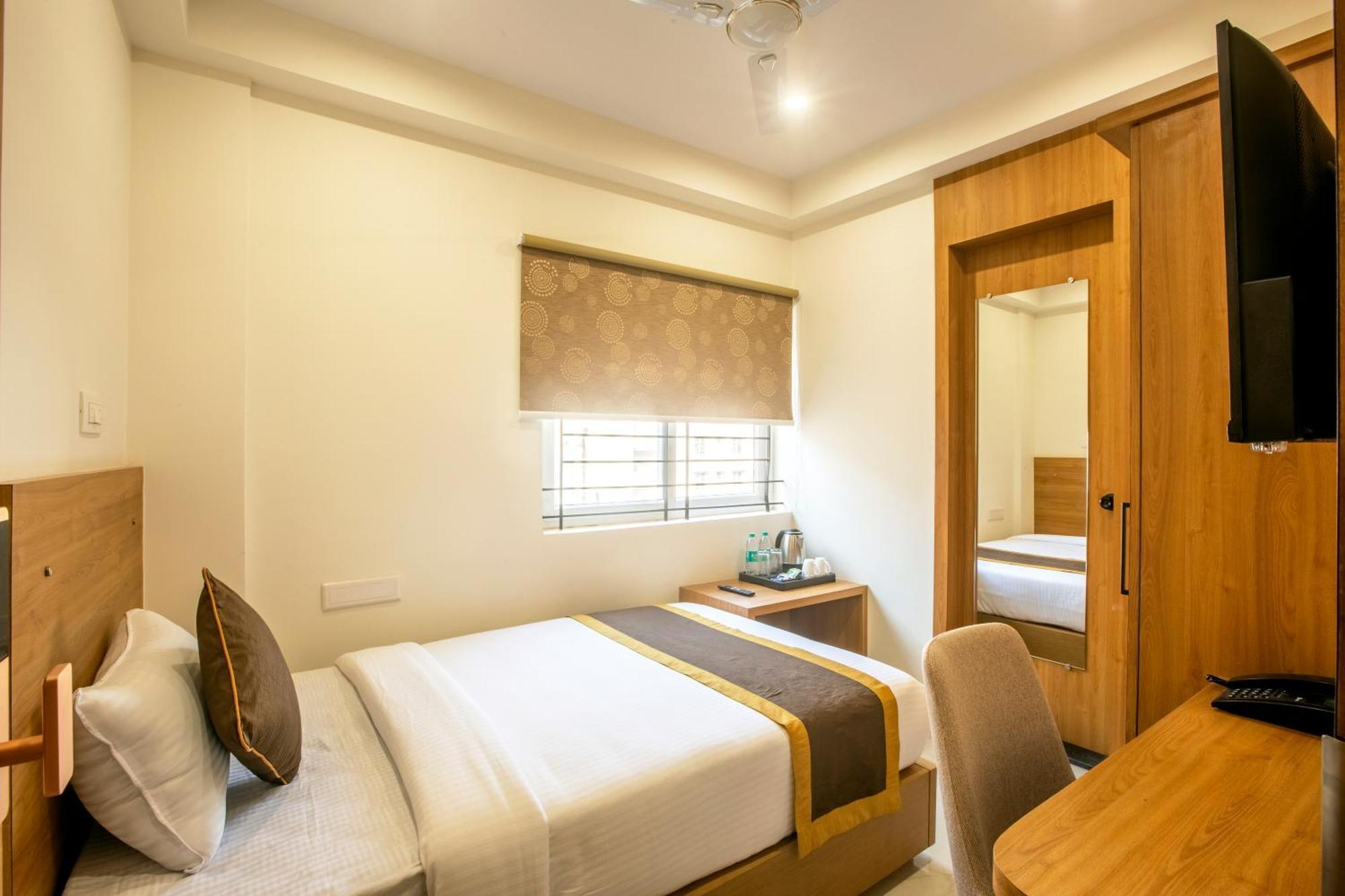 Hotel Sterling Plaza- Bangalore International Airport Dod Jala Zewnętrze zdjęcie